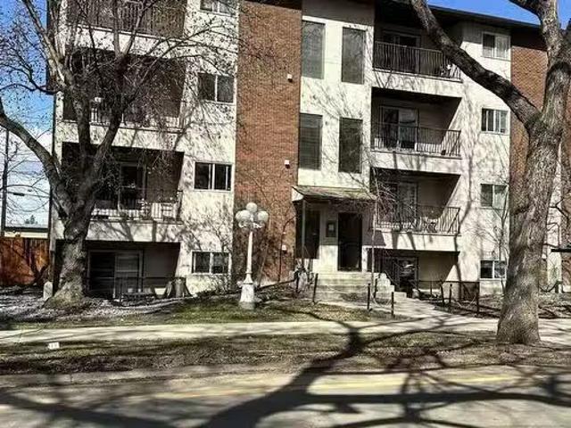 Condo for sale in Wedgewood, Alberta