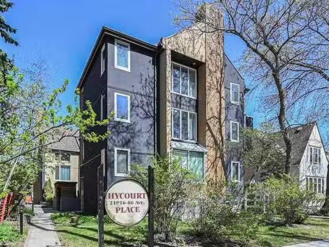 Condo for sale in Wedgewood, Alberta