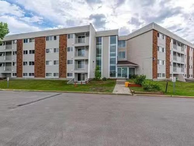 Condo for sale in Wedgewood, Alberta