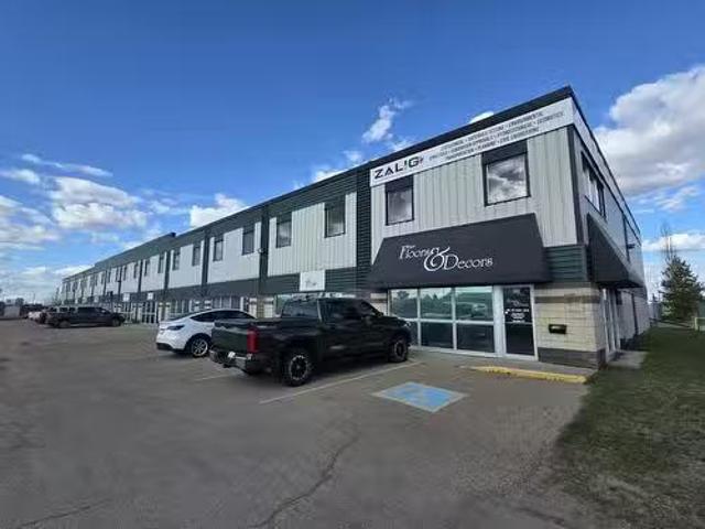 House for sale in Eastgate Business Park, Fort Saskatchewan