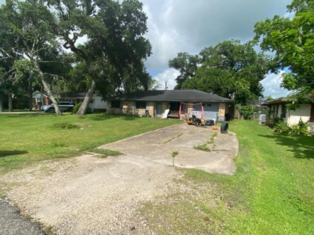 House for sale in Brazoria, Texas