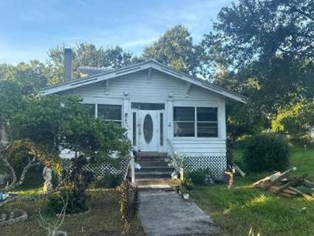 House for sale in Moore Haven, Florida