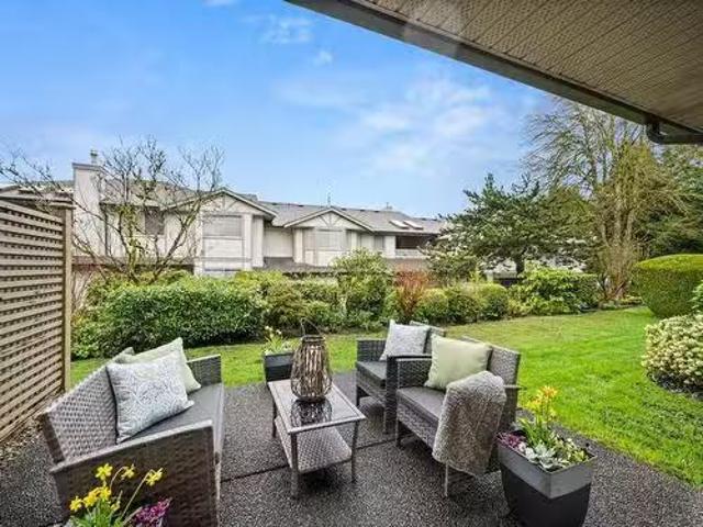 House for sale in Walnut Grove, British Columbia