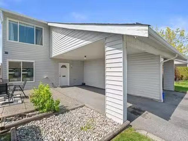 House for sale in Aldergrove, British Columbia