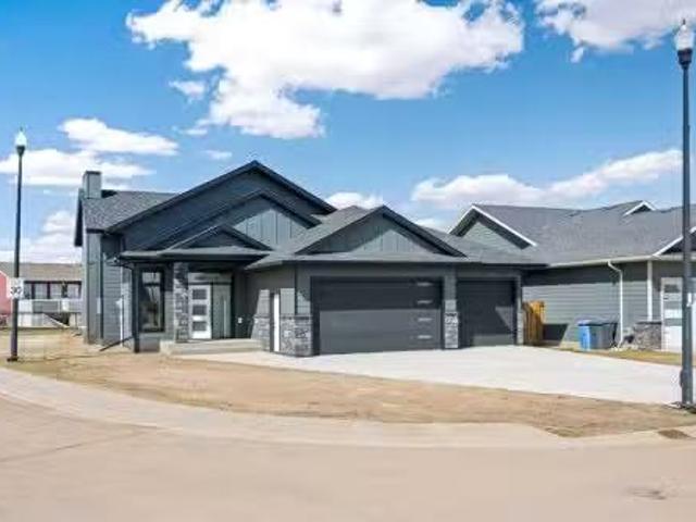 Condo for sale in Lloydminster, Alberta