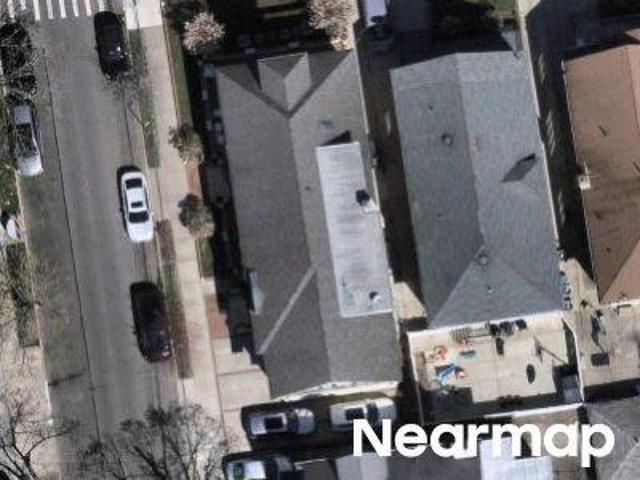 Townhouse for sale in Arverne, New York