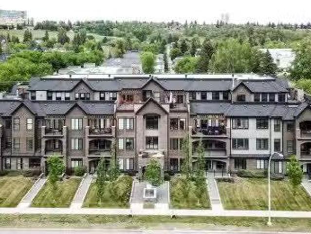 Condo for sale in Parkdale, Calgary