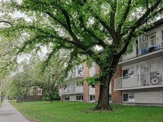 Condo for sale in Wedgewood, Alberta