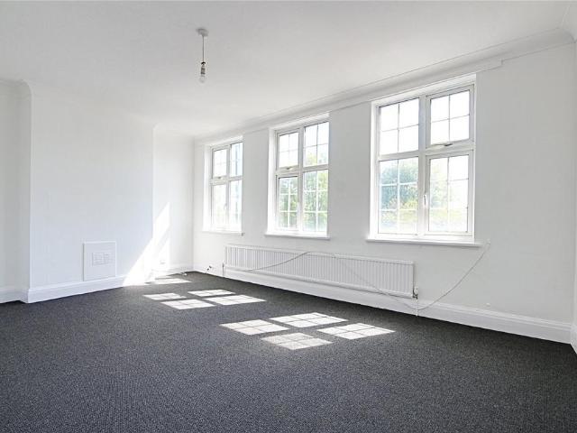 Apartment for rent in Edmonton, Greater London