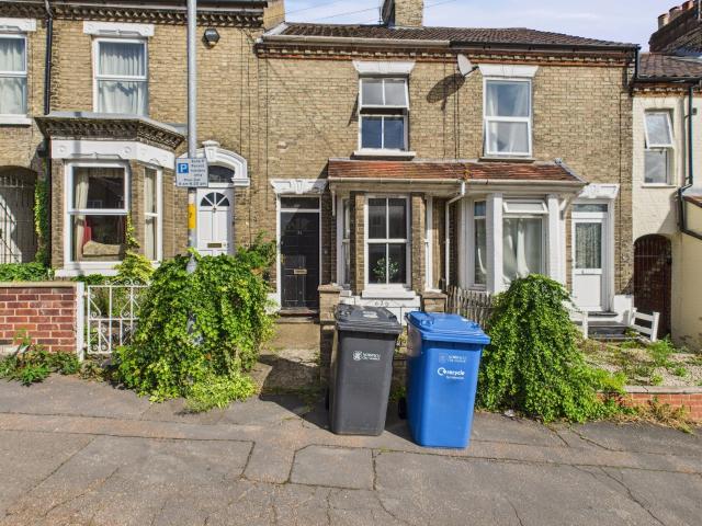 House for rent in Heigham Grove, East Bank