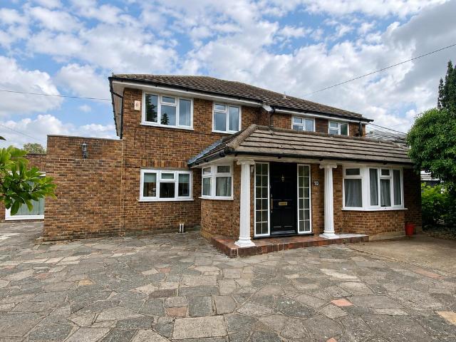 House for rent in Woodcote, Epsom