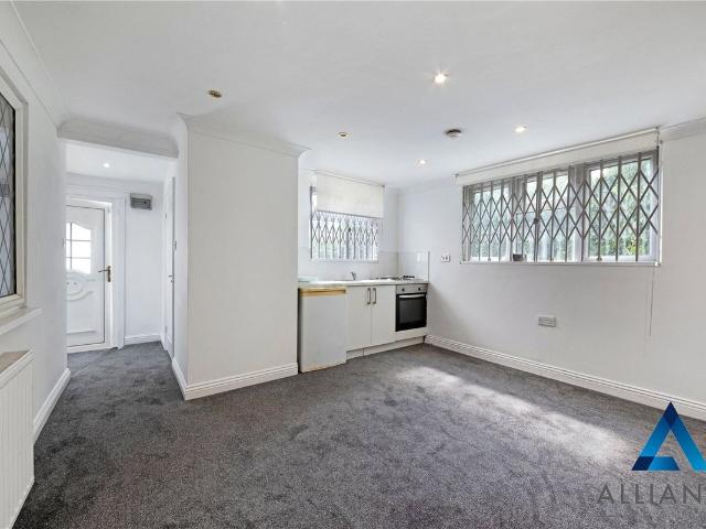 Studio for rent in Southgate, Oakwood