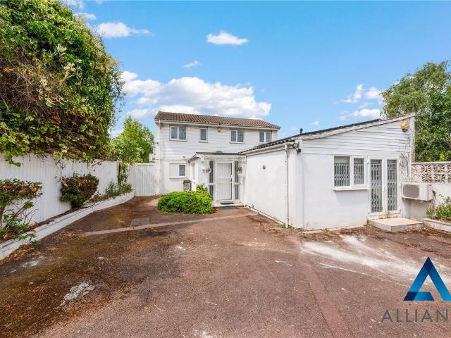 Studio for rent in Southgate, Oakwood