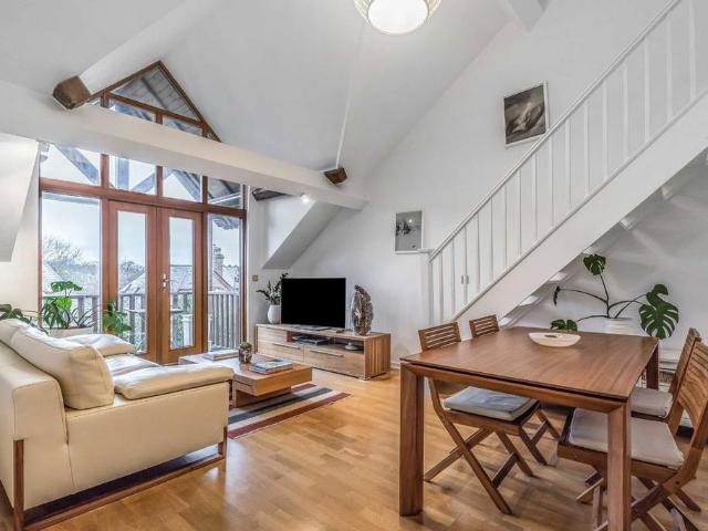 Apartment for rent in Shepherd's Hill, Crouch End