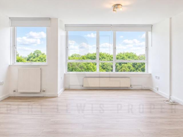 Studio for rent in Crouch End, Greater London