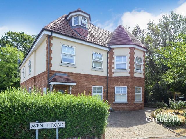 Apartment for rent in Pinner, Greater London