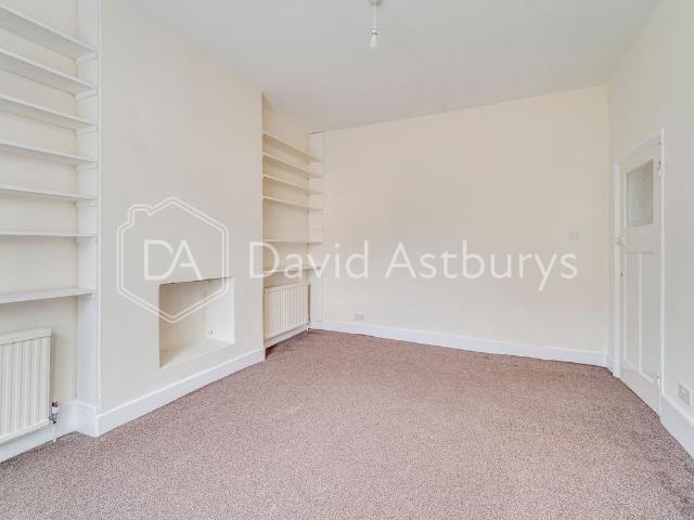 House for rent in Oakwood, Greater London