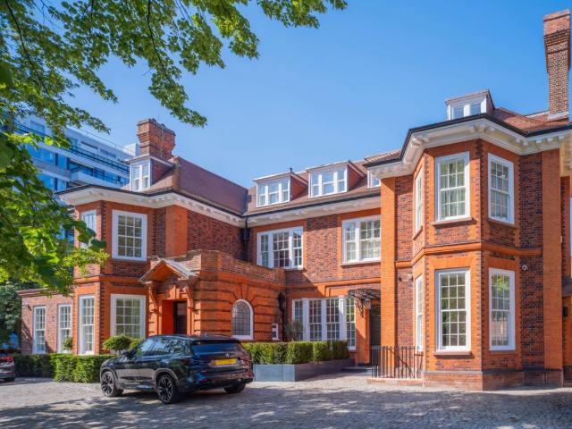 Apartment for rent in St. John's Wood, Greater London