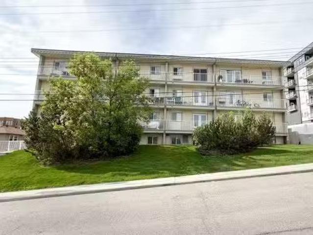 Condo for sale in Northwest, Alberta