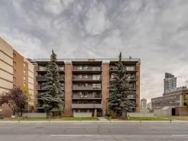 Condo for sale in Northwest, Alberta