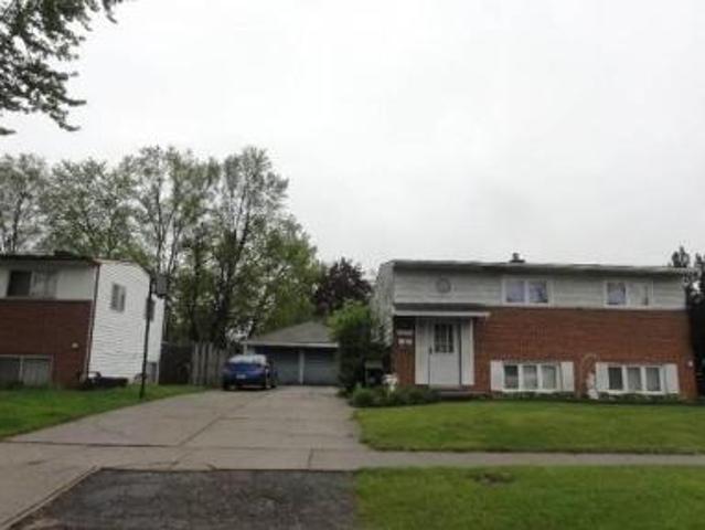 House for sale in Sterling Heights