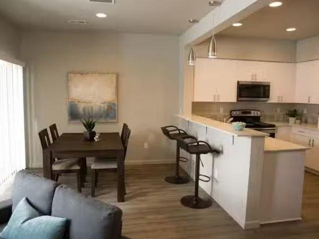 Condo for rent in Hayden, Idaho