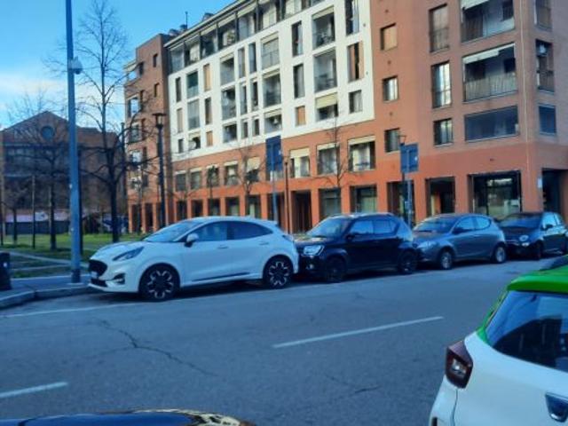 Box in affitto a Municipio 6, Milano