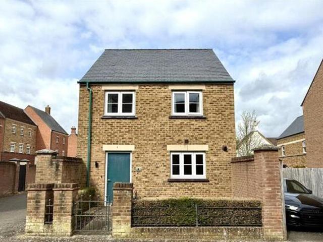 House for sale in Swindon