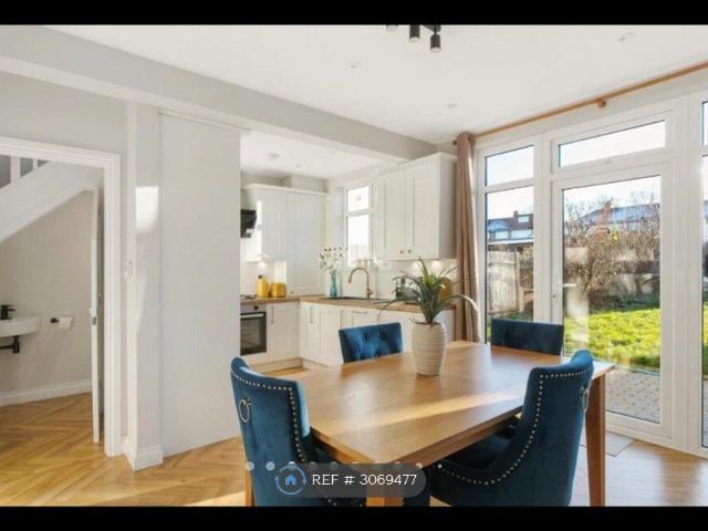 House for rent in London Borough of Bromley, Greater London