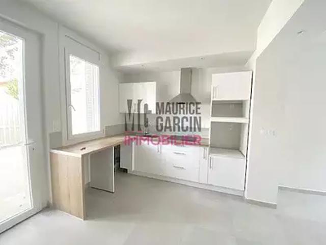 Maison location à Fontcouverte, Avignon