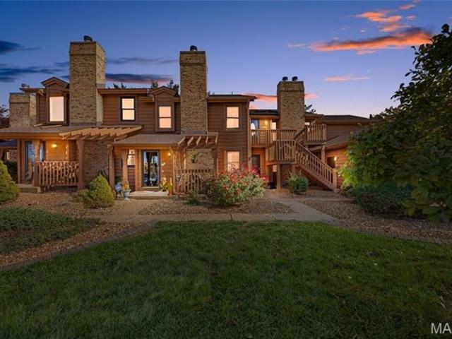 Condo for sale in Saint Charles, Missouri
