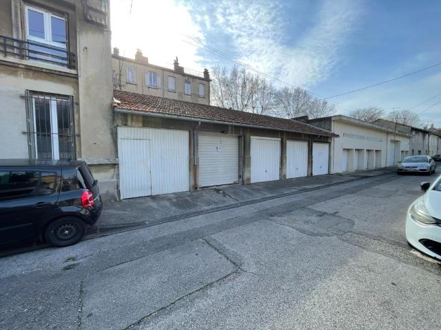 Garage location à Avignon