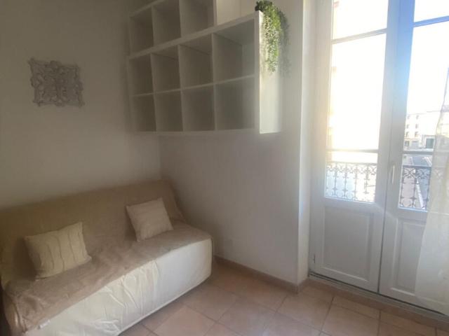 Studio location à Avignon