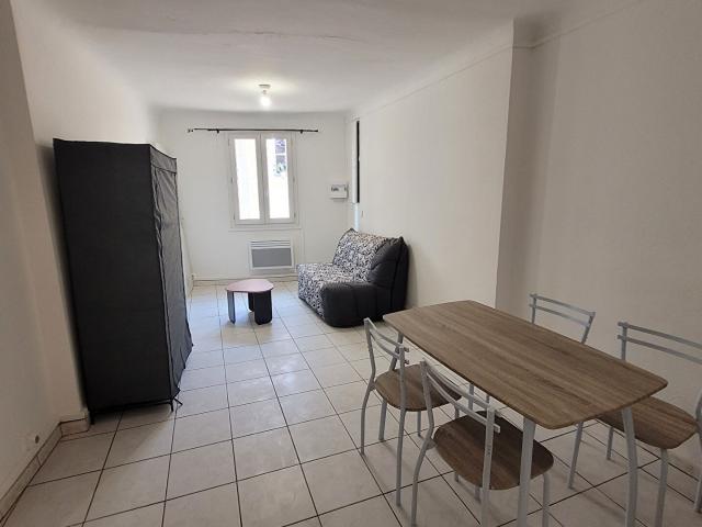 Studio location à Avignon