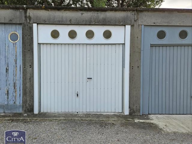Garage vente à Avignon, Vaucluse