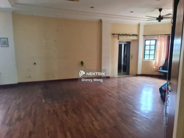 Residential House for sale in Petaling, Subang Jaya