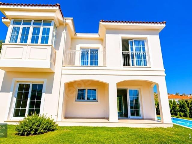Kuşadasi, Aydin içerisinde satılık Villa
