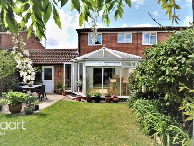 House for rent in Little Sandhurst
