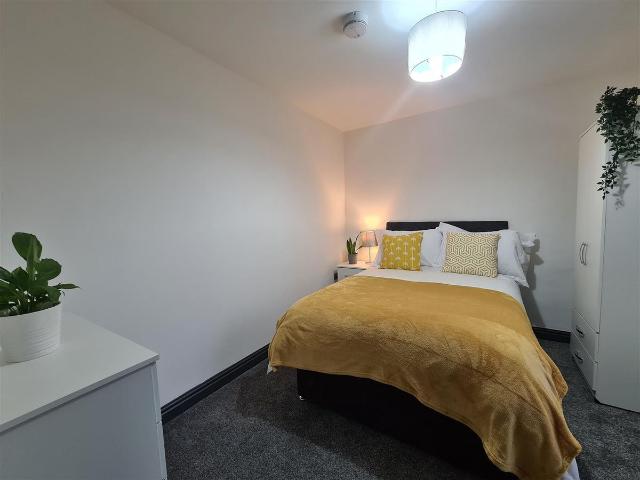 Room for rent in Smith's Wood, Kingshurst