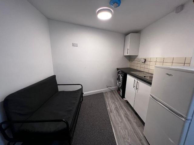 Apartment for rent in Upper Stoke, West Midlands