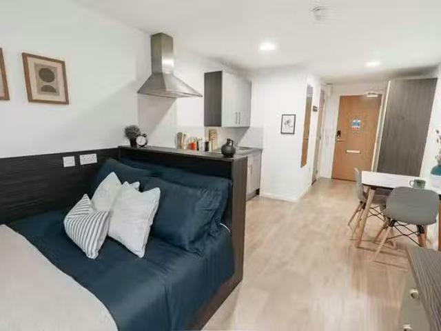 Apartment for rent in East Twerton, Dulcote