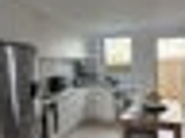 Townhouse for rent in Avondale, Oroua County