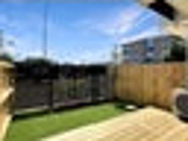 Townhouse for rent in Avondale, Whau
