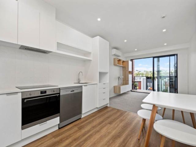 Apartment for rent in Avondale, Whau