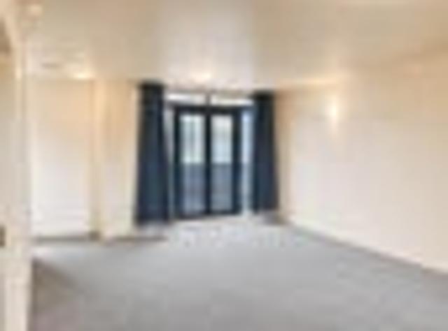 Townhouse for rent in Avondale, Whau