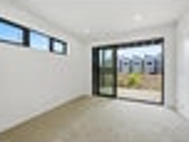 Townhouse for rent in Avondale, Oroua County