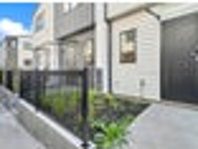 Townhouse for rent in Avondale