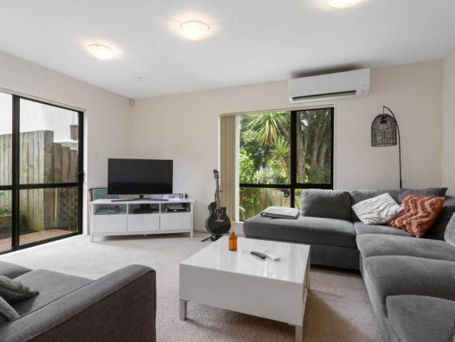 House for rent in Avondale, Oroua County