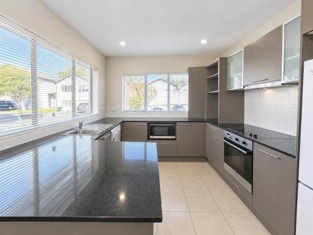 House for rent in Avondale, Oroua County
