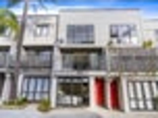 Townhouse for rent in Avondale
